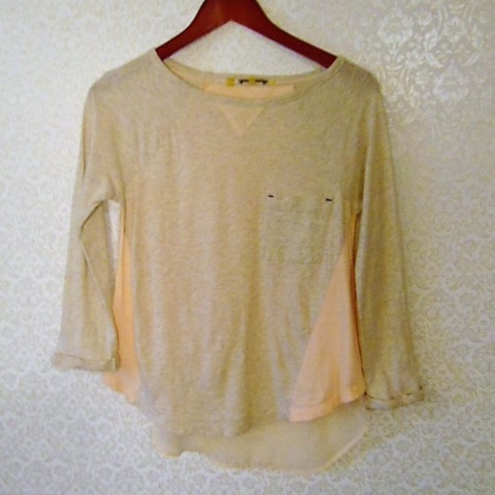 Anthro Little Yellow Button T-Shirt Top
